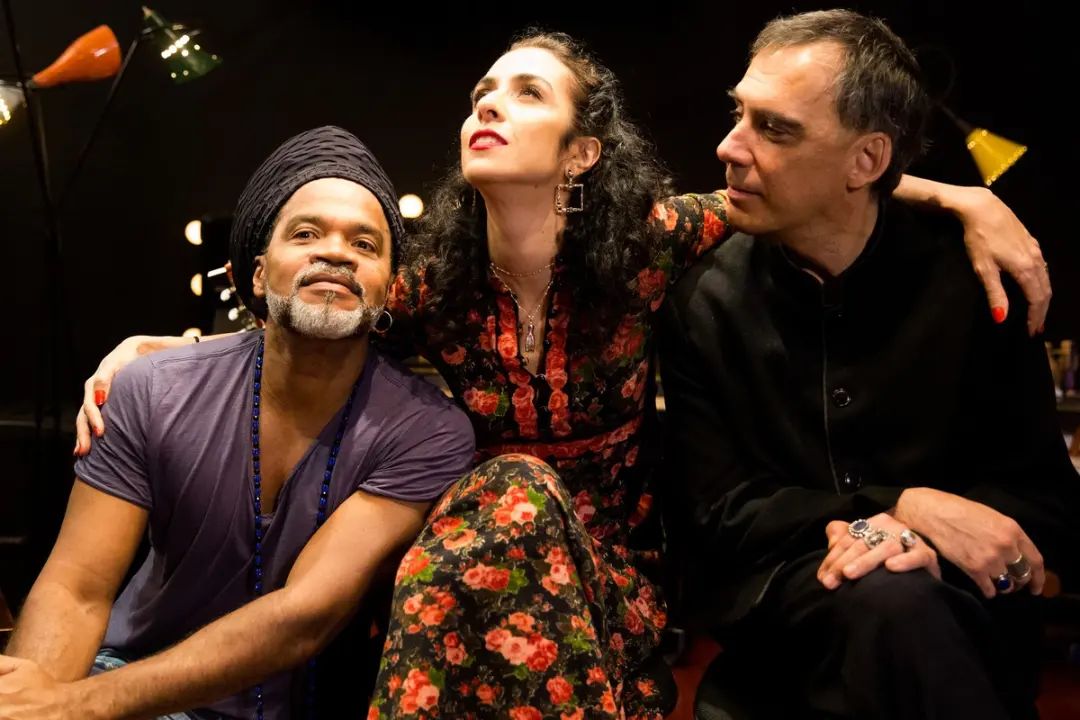 Qual música dos Tribalistas é a sua preferida?

#tribalistas #mpb