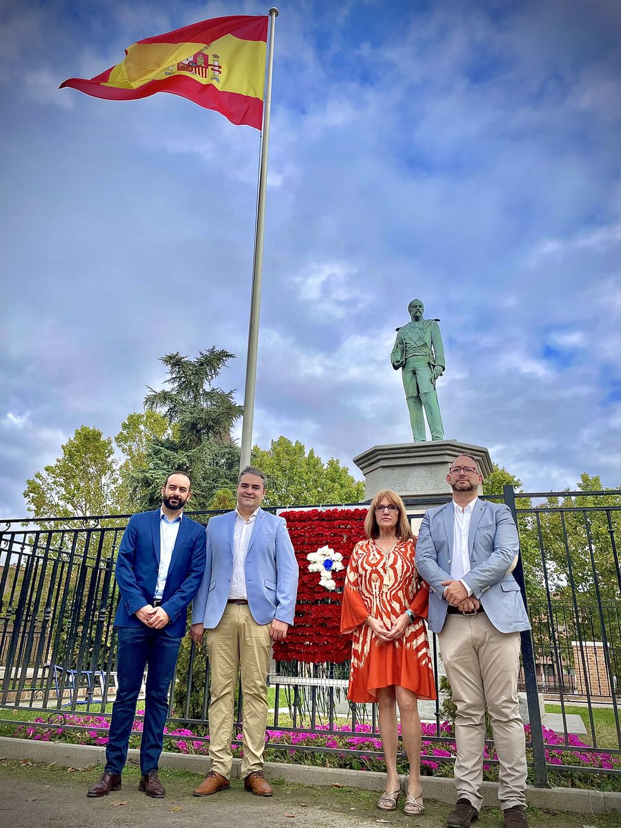 PSOEValdemoro's tweet photo. Hoy nuestros concejales han estado con @corralillovalde en sus actos de homenaje a las 850 víctimas asesinadas por ETA así como la celebración de la patrona de la @guardiacivil 🇪🇸 La Virgen del Pilar #valdemoro #VirgendelPilar 
 
Gracias a Jesús Ramilo, por divulgar la historia. https://t.co/frGvCTPgSV