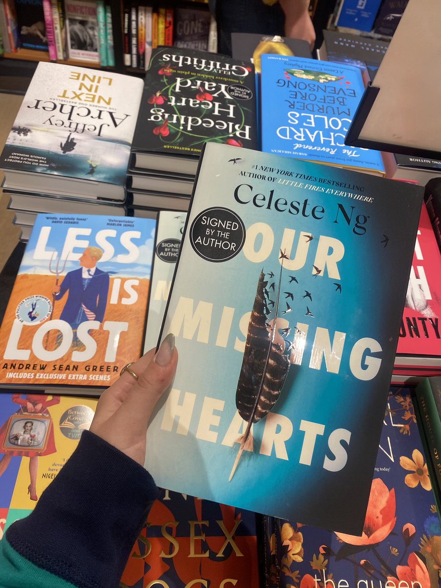 kateratesbooks's tweet image. Loooooooove seeing Our #MissingHearts finally out in stores on a Waterstones table, keeping great company with #LessIsLost 🪶✨💕 @pronounced_ing @cheltwaters
