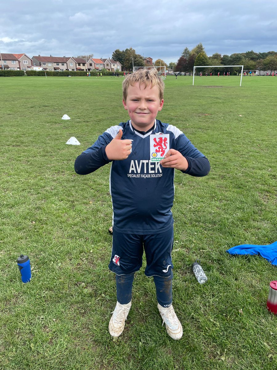 Brilliant stuff from both teams in action this morning. Rovers Thunder hosted Pittenweem &amp; Rovers Storm travelled to play the Young Glens

Superb saves ✅
Excellent effort ✅
Dazzling dribbles ✅
Tremendous tackles &amp; team work ✅
Glorious goals ✅

Well done lads 💙⚽