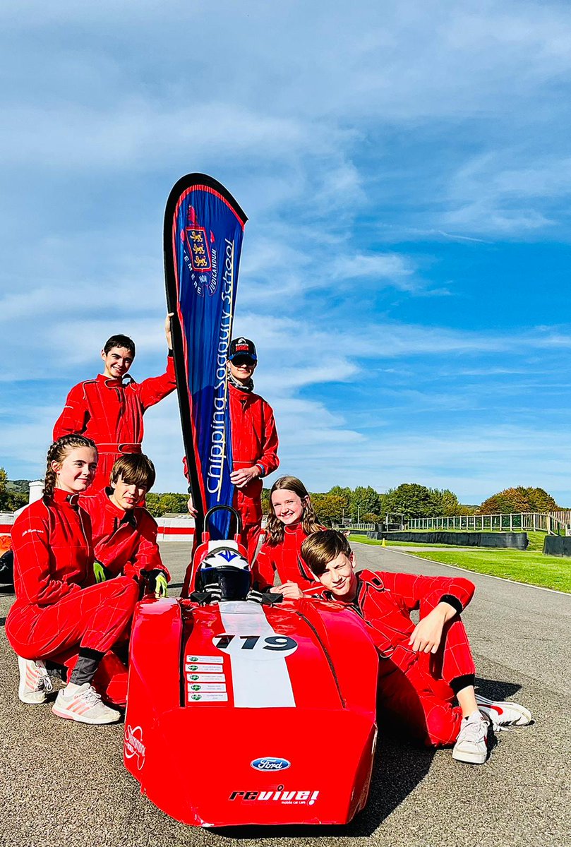 🏁We're at the Goodwood 2022 Season Finale, finishing off the year on a high!

👨‍🔧We've still got lots to do throughout the winter months though, so we'll remain busy there!