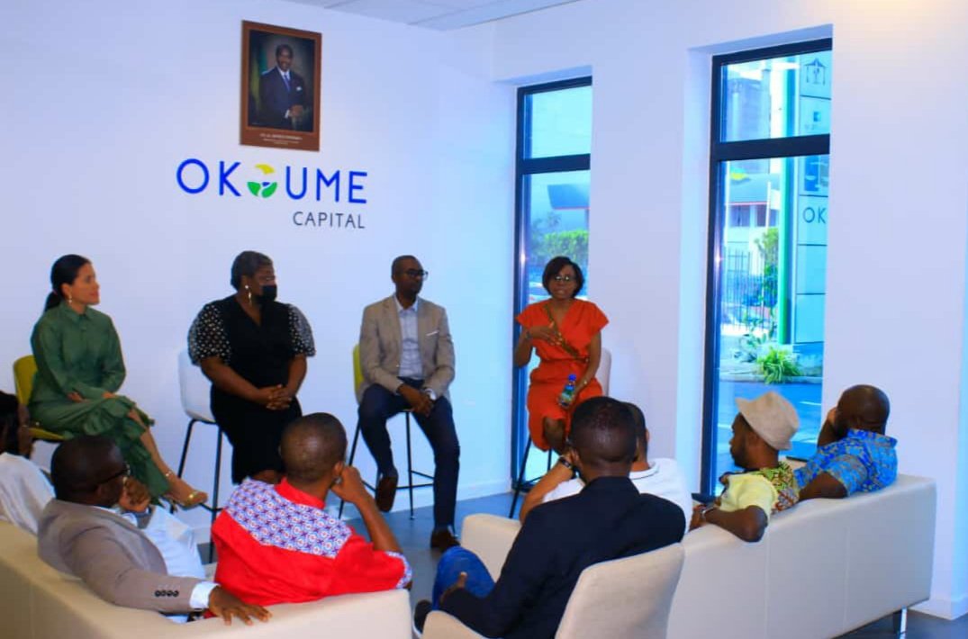 LebissaT's tweet photo. 6 mois d'accompagnement en gestion d'entreprise (conseils,coaching...) dans le cadre du Programme la #Fabrique_des_champions d'#OKOUME_CAPITAL.

Affaire à suivre...

#FORCEALAJEUNESSE
#MEUTEDALPHA
#CERVEAUDETATS🇬🇦 https://t.co/WyTCz8E9x8