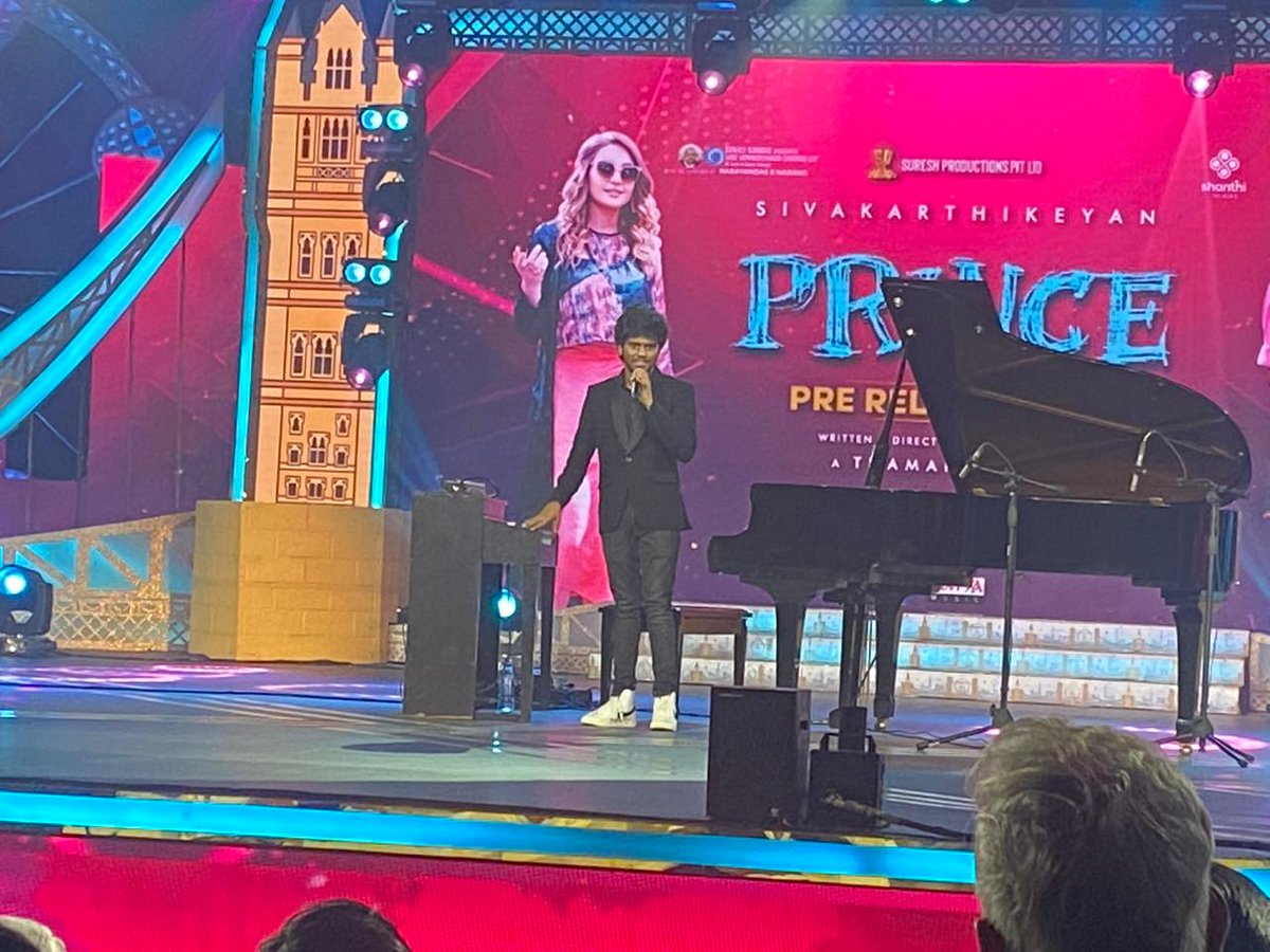 KollywoodCinima's tweet photo. #Prince #PrinceAudioLaunch Pic 08

#PrinceTrailer #PrinceOnOct21st #PrinceDiwali #SivaKartikeyan 

#KollywoodCinima @Siva_Kartikeyan @ShanthiTalkies @anudeepfilm @SVCLLP @maria_ryab @musicthaman @LokeshJey @SureshProdns https://t.co/NF3PwAPZhJ