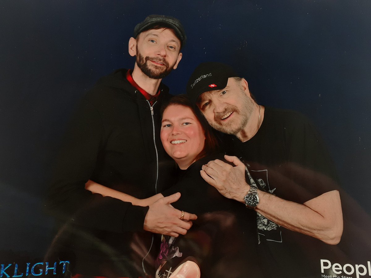 ElecktraCooky's tweet photo. Merci @peoplecons pour ce week-end de folie. Pour une première convention je ne suis pas déçue et j'ai hâte de retenter l'aventure pour une prochaine darklight. Thank you very much for @TheOnlyDJQualls and @jumblejim
 #DarkLightCon5 https://t.co/fET4upKg9t
