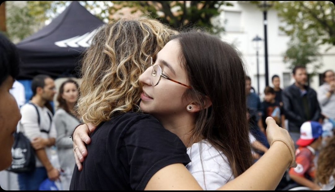 ratolinaemma's tweet photo. Les curses adaptades estan plenes d'abraçades 💜
Gràcies @superleo_ptcd per la cursa de Caldes. Quina alegria poder ser-hi!
Sou una família preciosa✨✨✨ https://t.co/snP9XxVBxF