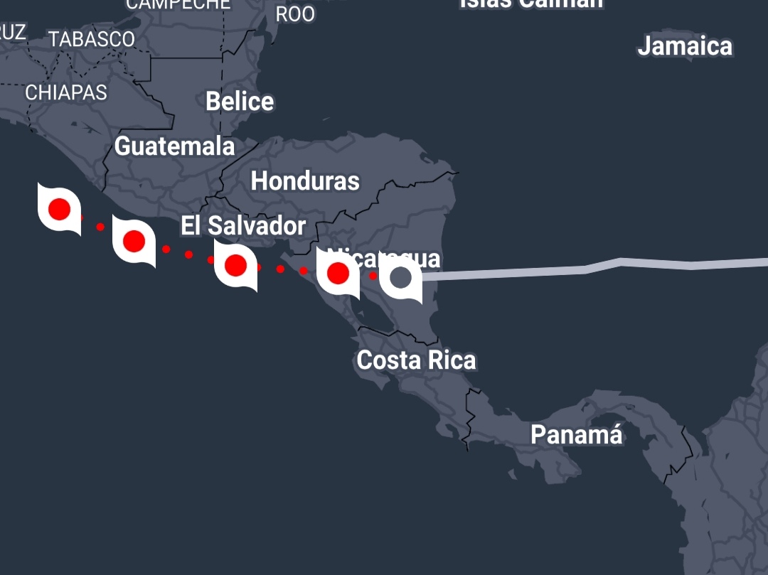 Esta es la ruta que lleva hasta el momento el #huracánjulia no ha cambiado su trayectoria esperemos en Dios que no pase a más. 

Estaremos atentos a cualquier situacion de emergencia con #ProteccionCivilMunicipal