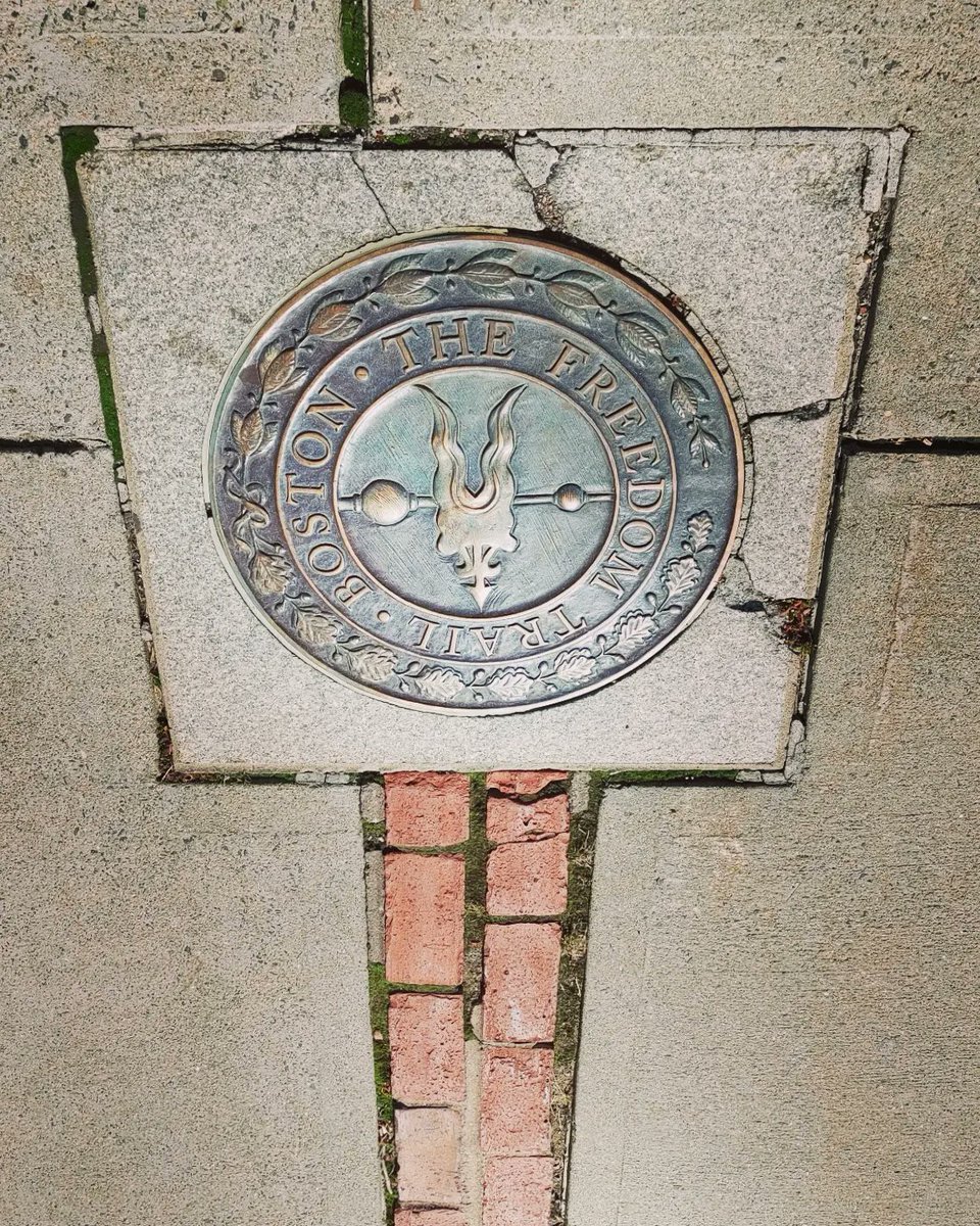 scifrey's tweet photo. More #BostonInTheFall photos! https://t.co/Xfi0TeaQcJ