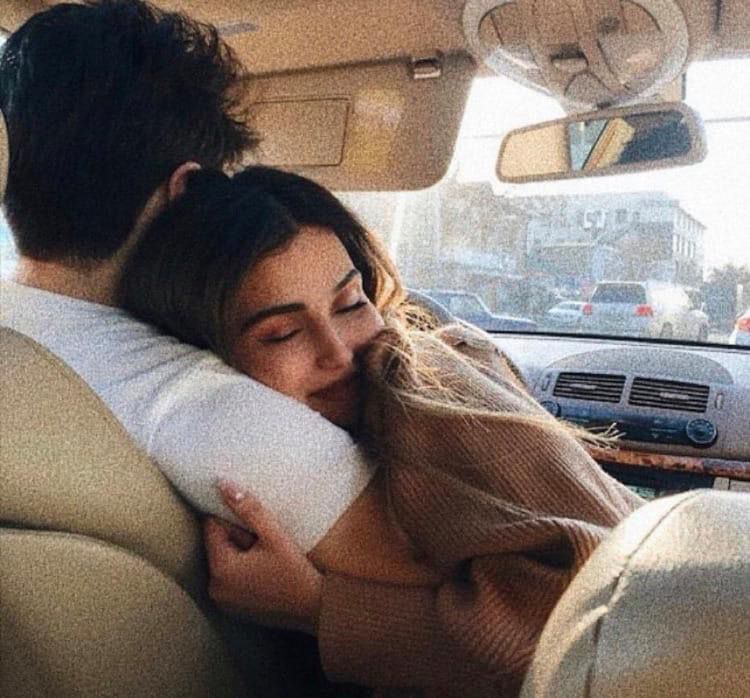 ml_e11's tweet photo. لو بيدِي لاستوطنت حُضنك للابد ❤️ https://t.co/qpbmZoHnlQ