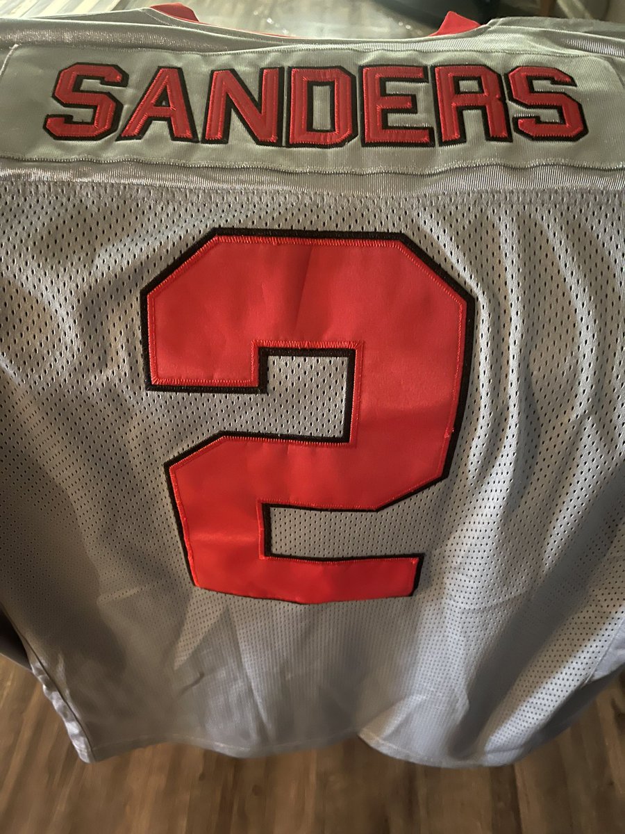 BurdenIT's tweet photo. @DeionSanders man they think they know rivalry but no clue. Battle of the Fort. NorthvsFortMyers Class of 85’ I’m a Greenie but always respect and admire you sir! https://t.co/jGFo07P3Cm