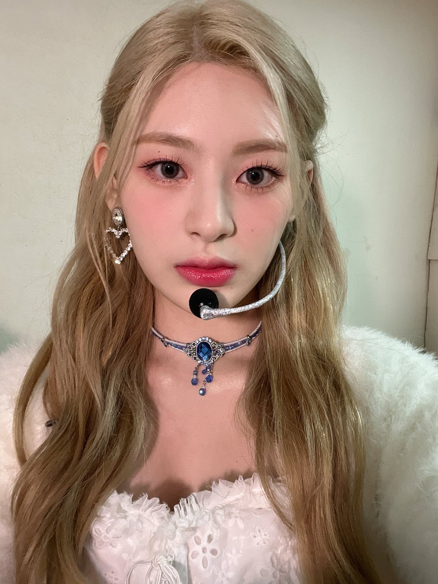 📷[STAYC Weverse Update] | #STAYC #스테이씨 #SEEUN #세은 @STAYC_official