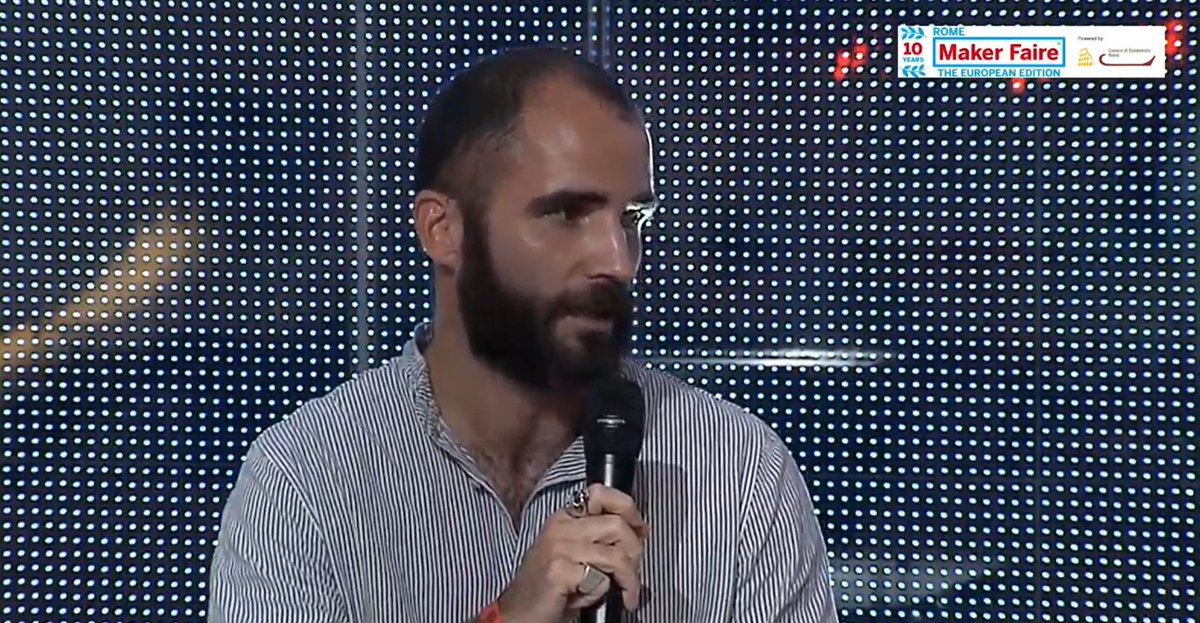 MakerFaireRome's tweet photo. Il tema ora passa al monitoraggio delle #infrastrutture con il CIO di #sensoworks Niccolò de Carlo: "il nostro obiettivo è portare la tecnologia nel mondo reale" #mfr2022 https://t.co/ml7qRj1kyM