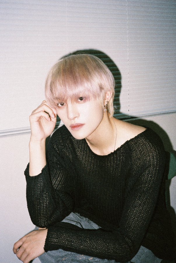 FeotZ-2aEAI1NPz?format=jpg&name=900x900