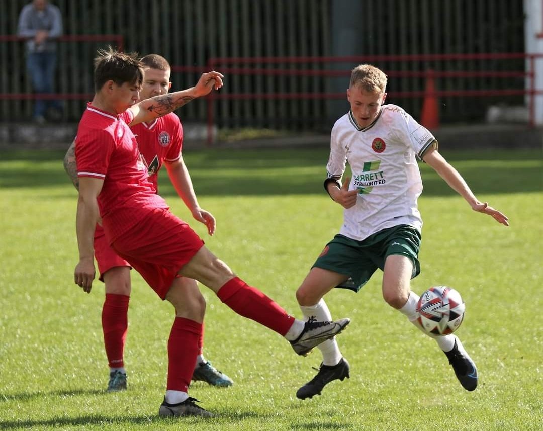 Last season we announced that @Elliotwilson23 &amp; @rosspritchard9 had joined our 50 appearance club.

Congratulations to skipper <a href="/conormichael04/">Conor Glavin</a> &amp; <a href="/DempseySmith9/">Dempsey Smith</a> who have now played 50+ games for the club.

Next stop the 100 Club ⚽