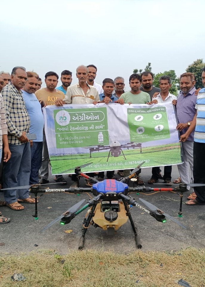 agriownfarmtech's tweet photo. Technology is the need of time and we at #AgriOwn has done great work in the Kharif-2022 season with the AgriOwn #Drone #Spray #Services in #Gujarat #Rajasthan & #Madhyapradesh State.
We are planning very aggressively for the late Kharif & Rabi-2022 seasons to serve farmers! https://t.co/sZ1EXx8bE2