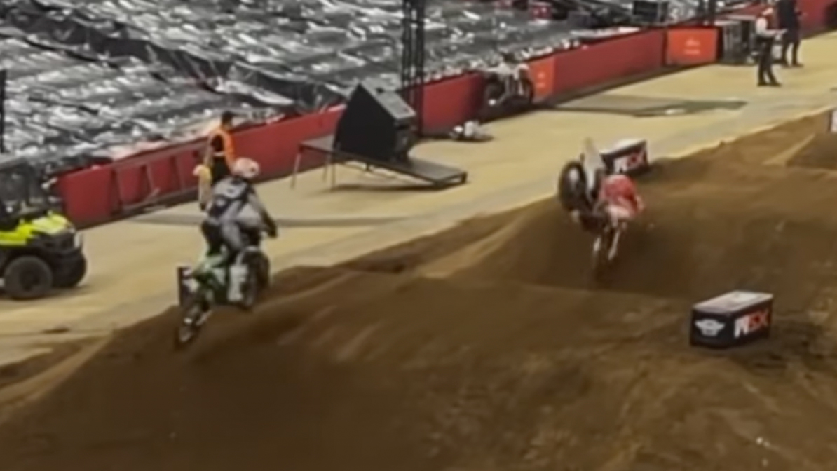Vital MX on Twitter "CRASH VIDEO Chad Reed's Bike Cuts Out at World