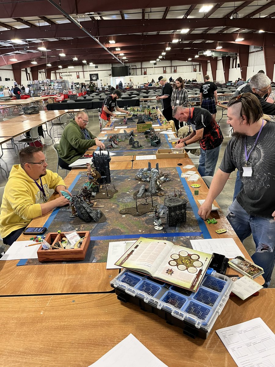 kevfle's tweet photo. Flatcon AoS round 1. #flatcon #flatcons2022. @FlatCon @ODTGaming https://t.co/ZFH3w1viw1