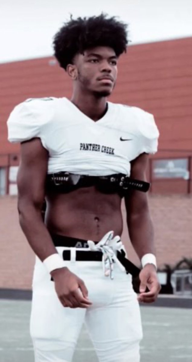 MIDSEASON HIGHLIGHTS UP 🫶🏾 

Link: hudl.com/v/2JT0Mq