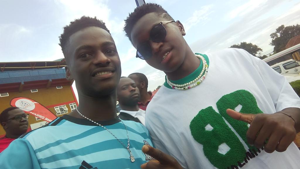 After match refreshments with <a href="/AllanOkello8/">Allan Okello</a> 😍