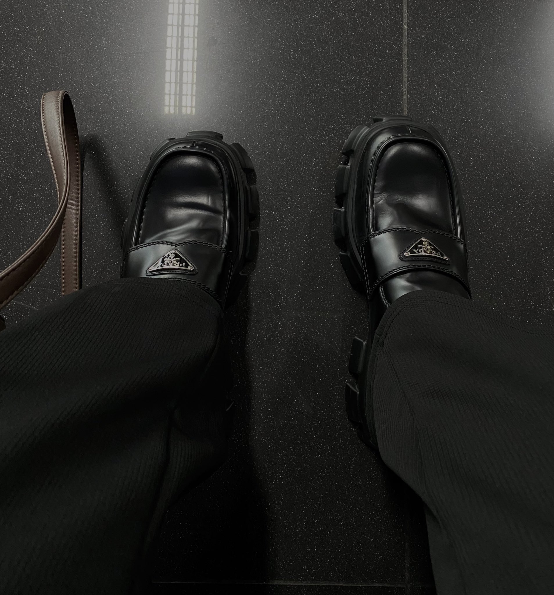 ish 🧸 in korea 🇰🇷 on Twitter "wore my new shoes today i get i now