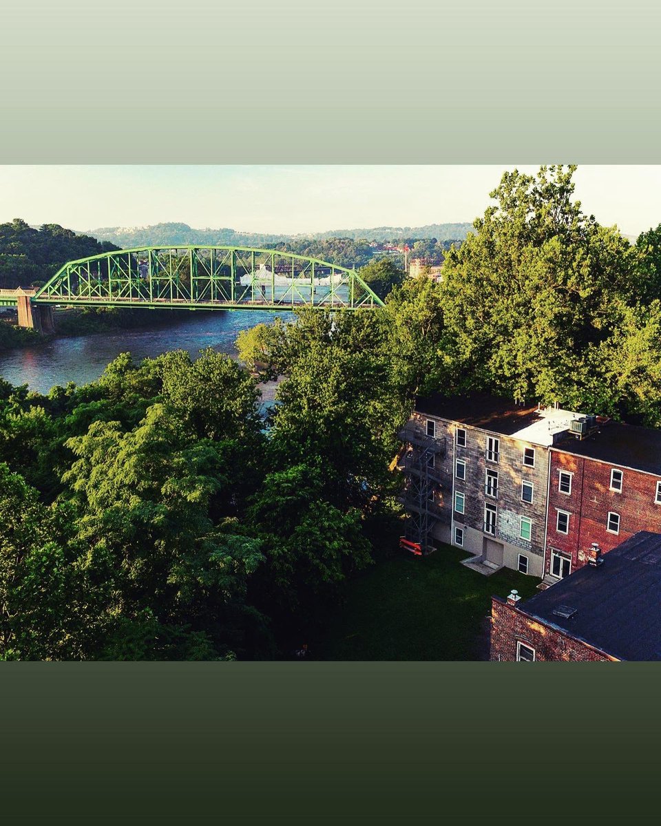 freebridgereal's tweet photo. #OpenHouse #eastonpa #riverside #condos #forsale 43 n. Delaware Dr. 18042. One of the most spectacular #delawareriver views, this close to #nj and #nyc at an approachable price. #LehighValley #realestate #freebridgerealty #boutiquebroker https://t.co/M7my3mCiwy