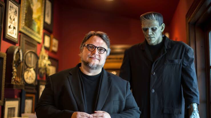 Hoy celebramos el cumpleaños un gran cineasta muy querido por los mexicanos. 

¡Feliz cumpleaños 𝗚𝘂𝗶𝗹𝗹𝗲𝗿𝗺𝗼 𝗱𝗲𝗹 𝗧𝗼𝗿𝗼! <a href="/RealGDT/">Guillermo del Toro</a> 🥳🎂🎊🎉
