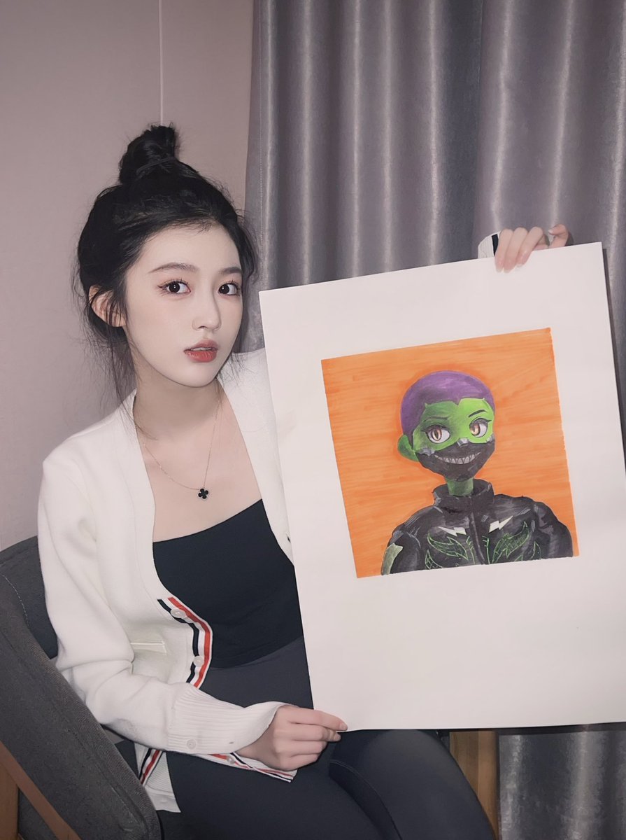 CassieXu_'s tweet image. I hugged it and put it on my lap, it did what you wanted, but you didn't say you can't wear trousers @_Lee_SP  🐶