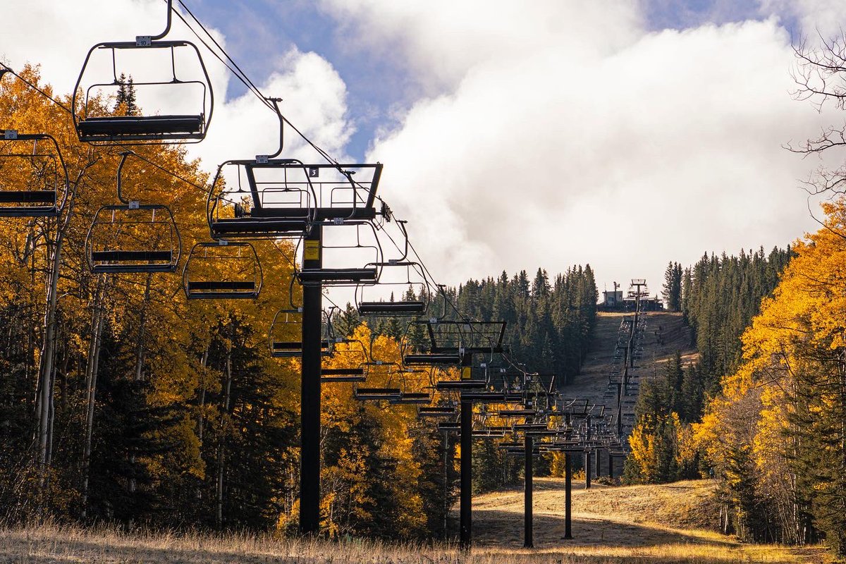 Join us today for our last day of fall activities for 2022 and soak in the beautiful autumn colors!

We have live music with Alto Street, playing from 11am - 3pm and the chairlift will be running from 10am - 3pm (weather permitting).

skisantafe.com/fall-activities