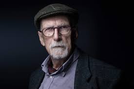 Acabo de aterrizar en París y la primera noticia que recibo es la muerte de Bruno Latour. quizás el autor que más cité la semana pasada en mis seminarios y charlas en Bogotá. Se va una de las mentes más lúcidas de las ciencias sociales y más allá.