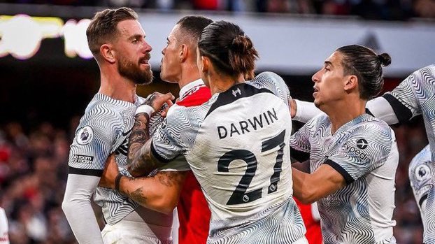 afcstuff's tweet photo. Granit Xhaka - always sticking up for his team-mates. 👏 https://t.co/17kpFVQisv