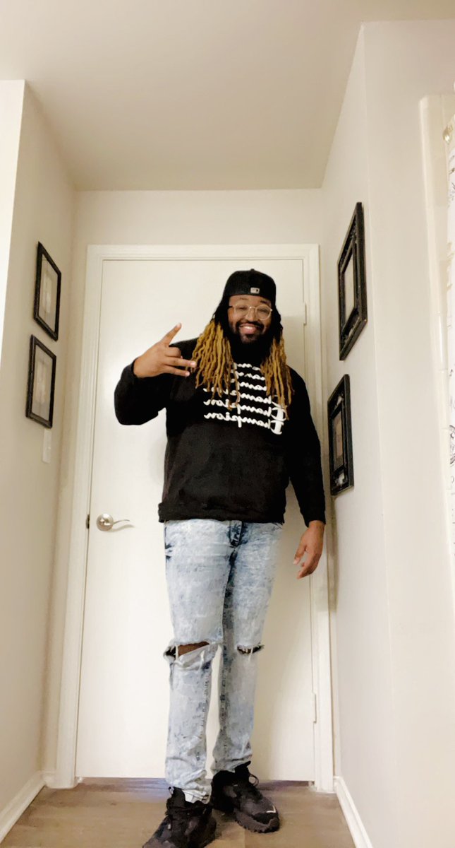 Jakheel0015's tweet photo. Step 1. Step on N***as Neck When I walk threw…
Step 2. Gotta keep it humble when he bless you… #STEPPA #BTBM #NOLA
#NOCOMPETION #NOCOMPARISON
~Jakheel https://t.co/Th57i9MpT9