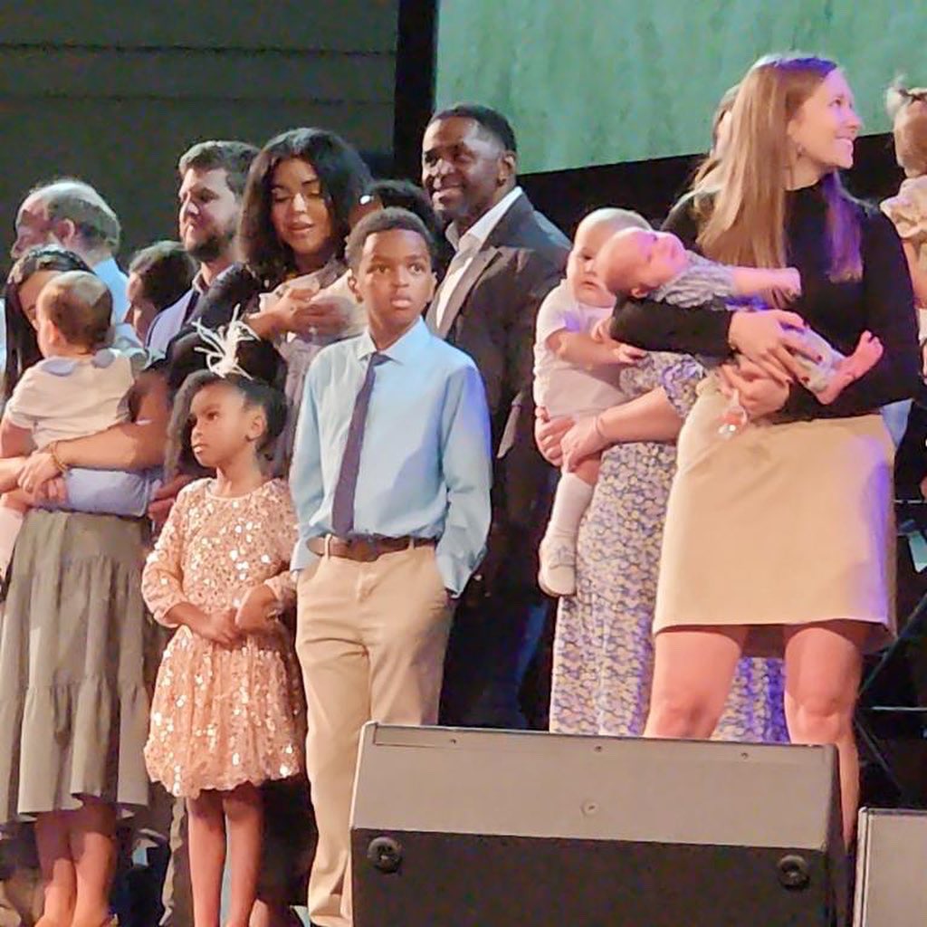 ervin_mack's tweet photo. God’s timing never fails. The past few weeks God has worked in mighty ways! Today, we dedicated our Jace to the Lord! It was a joy to be surrounded by family and friends! Jace, you’re our “Healer! #OurHeartIsFull #ChildrenAreGiftsFromGod #TheMacks 🙏🏾🙌🏾✝️ https://t.co/na7GOGJzBG