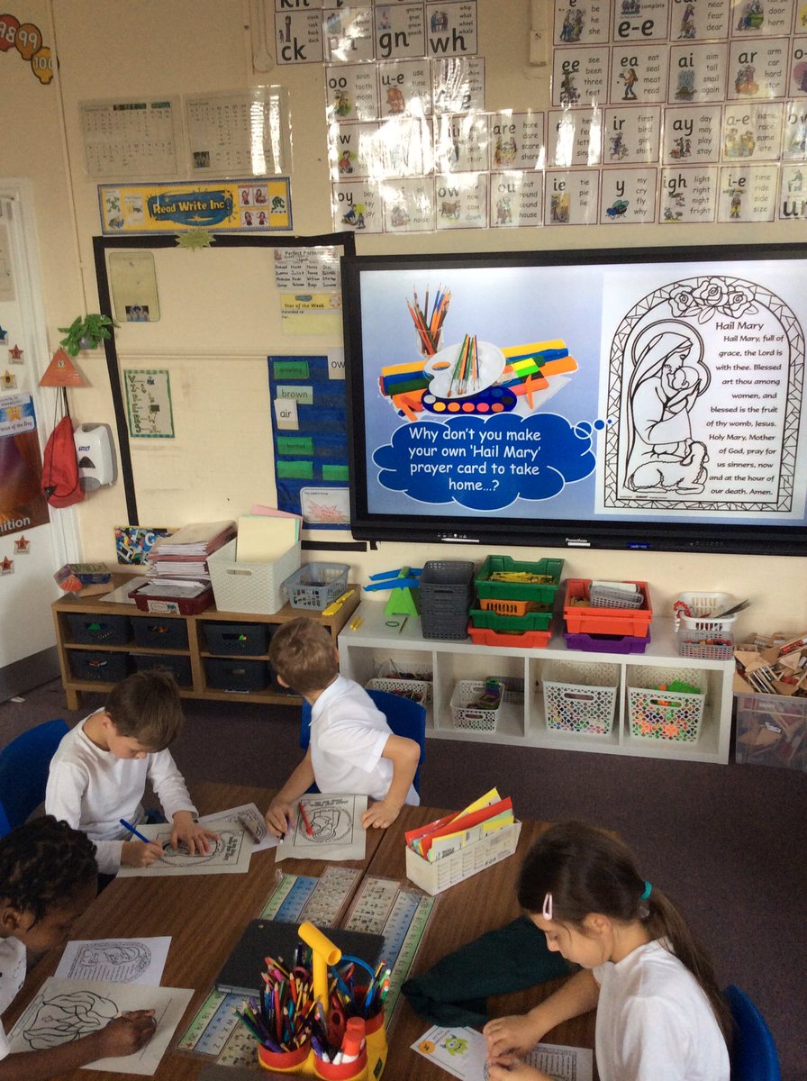 Y2_Vinnies's tweet photo. Year 2 Prayer day. Looking at Mary and the Rosary Beads https://t.co/Il6kFdykEJ