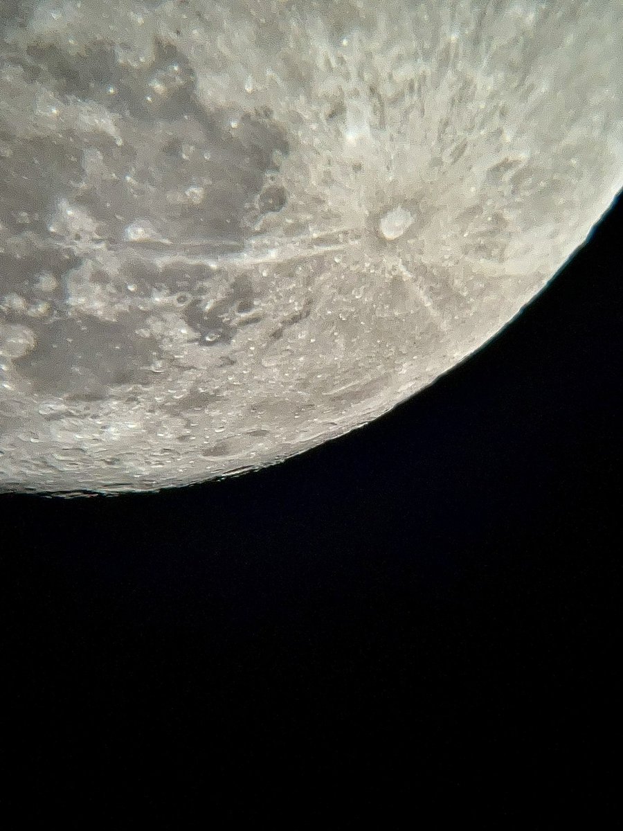 Beautiful Tycho crater this evening from Hull, UK #MoonHour #TheMoon #TychoCrater #Astronomy @MoonHour321 #Hull