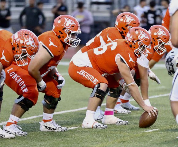 RyanStillman6's tweet photo. 1 down four more to go #hungry #UHS #districtchamps @UHSLonghornsFB https://t.co/eRbkZrL7y3