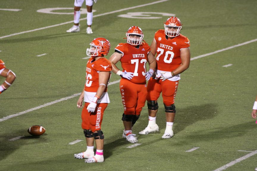 RyanStillman6's tweet photo. 1 down four more to go #hungry #UHS #districtchamps @UHSLonghornsFB https://t.co/eRbkZrL7y3