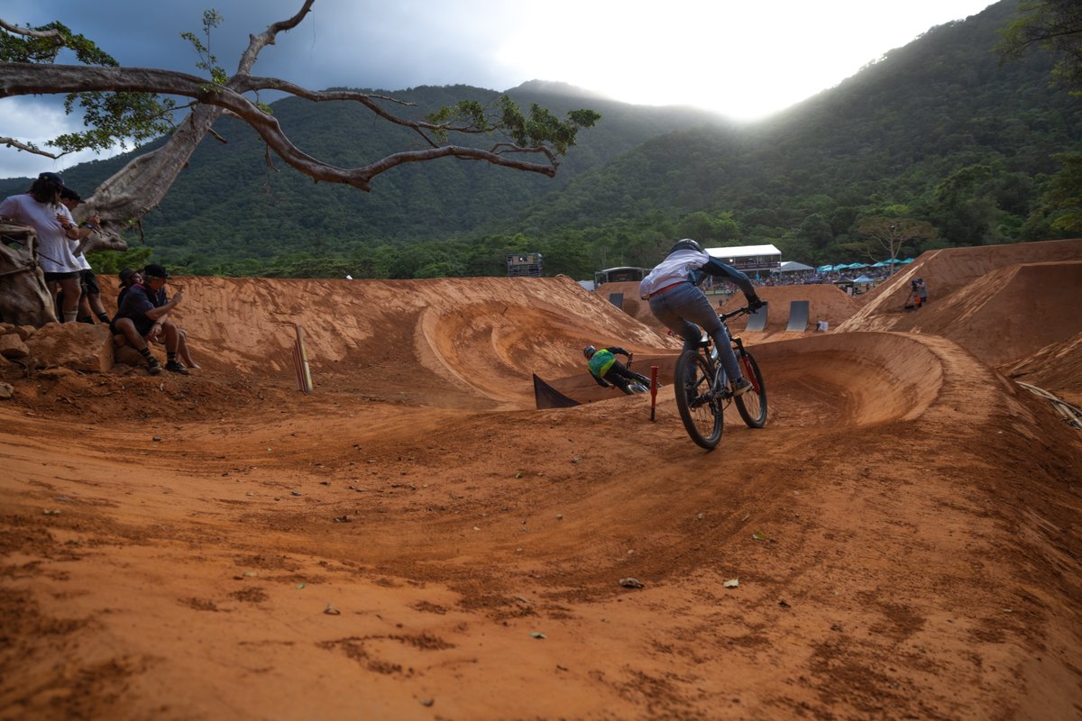 Crankworx Cairns you absolute beaut 🥲❤️

To the riders, fans, crew, and everyone in between, thank you for an epic week.

It was 5 straight days of action-packed racing in the rainforest and we can’t wait to do it all over again 🤩