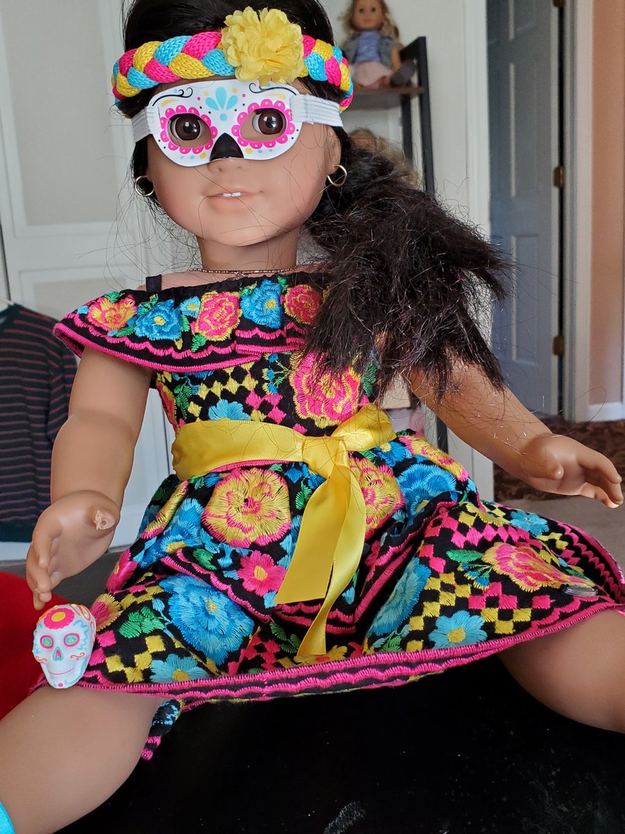 behndblueyz's tweet photo. @American_Girl Senorita Josefina listos para Dia de Los Muertos. https://t.co/1l2IRgtdnM