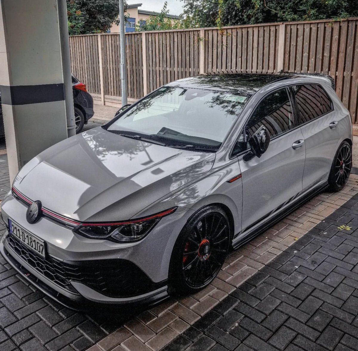 carpxrnpicx's tweet photo. Golf GTI CS https://t.co/vclcd8OApE