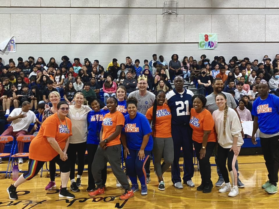 JFKennedyMNPS's tweet photo. On Thursday, we closed out Quarter 1 with our school-wide incentive day:
1. Ice cream social
2. Grade level parties 
3. School-Wide Pep rally 
4. Staff vs. Undefeated Regular Season Champion Volleyball Team! 

It was truly a great day for our Stars! https://t.co/uaTrDMcTuH