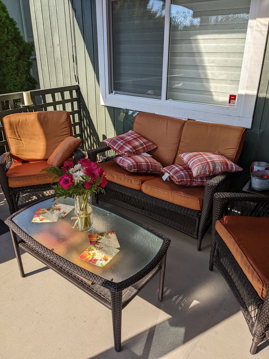mrdemedeiros's tweet photo. 19 for Thanksgiving dinner today. Can't believe we are sitting outside and indoors. Deck cushions out of storage! Happy Thanksgiving!! #thankful #family https://t.co/VIptSywYkM