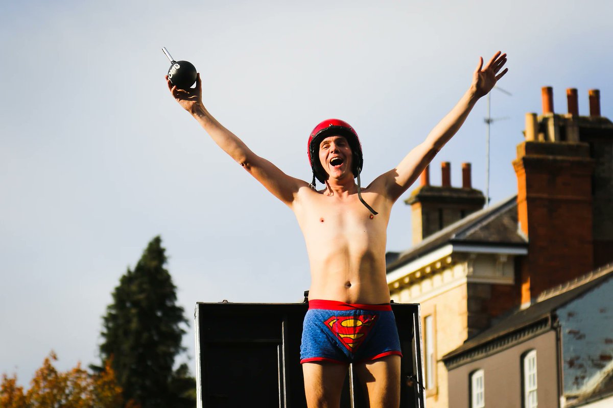 Were you at today's Arts Fresco? There's a gallery of pics on our website at artsfresco.co.uk/arts-fresco-20… so you can pick out your favourites or see what you missed!