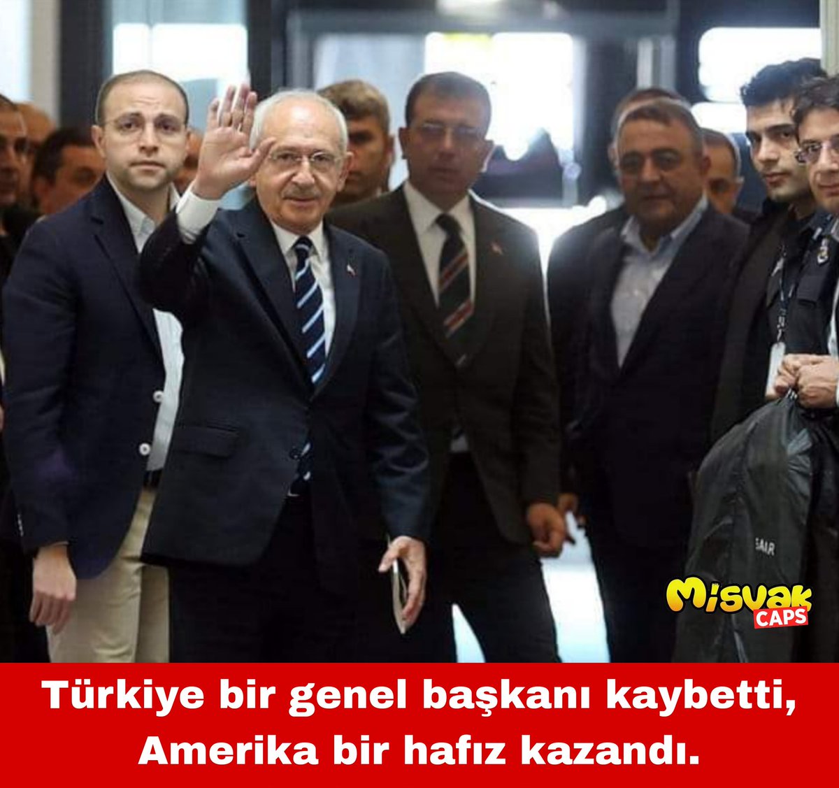 Türkiye bir genel başkanı kaybetti Amerika bir hafız kazandı 😢