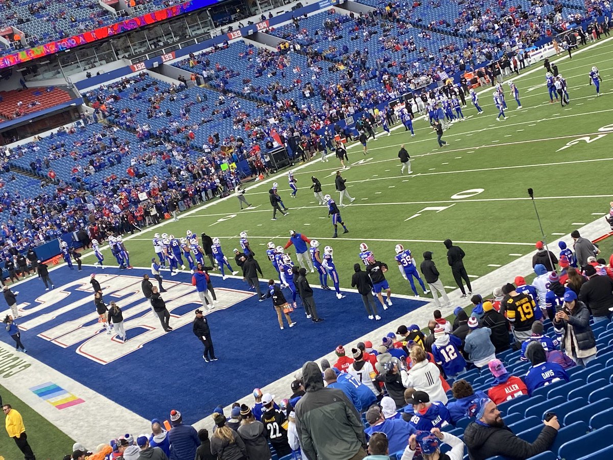 4thQtrGaming's tweet photo. You Know The Vibes!!! Let’s Go Buffalo!!! Time To Go To Work!!! S/O to @GregTompsett and @Cover1 For The Bruce Smith Jersey!!! Time To Yell And Do My Part!!!
#BillsMafia #NoBadSeats #Section116 #LetsGoBuffalo https://t.co/gEclwMyxvk