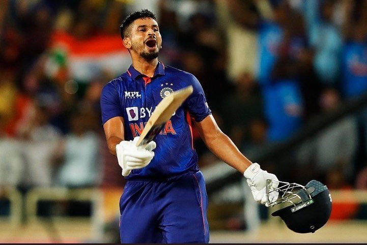 ashni_06's tweet photo. 🙇🏻‍♀️🎉💪🏻
It's a 💯 
Perfect win!!!! 
#ShreyasIyer #INDvsSA #INDvsSAT20I https://t.co/c5yIRmkAWt
