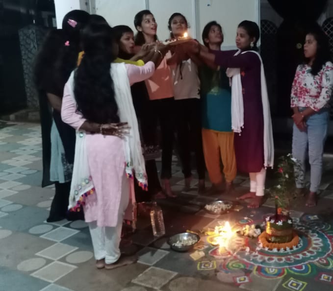 Niyatee_Org's tweet photo. Kumar Purnima is known as Lakshmi Puja is a harvest festival celebrated on the full moon day at #NiyateeFoundation with our #OSFDC students.
#prayash #PMOIndia #NITIAayog #SkillIndia #CMOOdisha #SkillOdisha #district_magistrate_khurda #prdepartmentodisha #placementlinktraining https://t.co/CzllTEWcsE