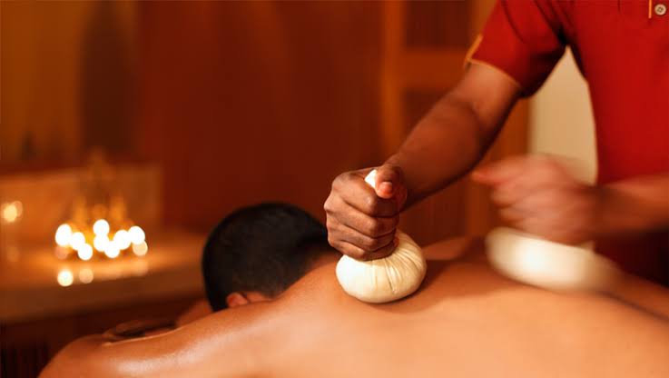 ENGINEERZAFARH's tweet photo. @SaleemKhanSafi Saleem safi at massage centre https://t.co/cagFbpuYeg