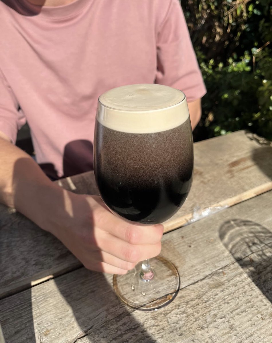shitlondonguinness tweet media