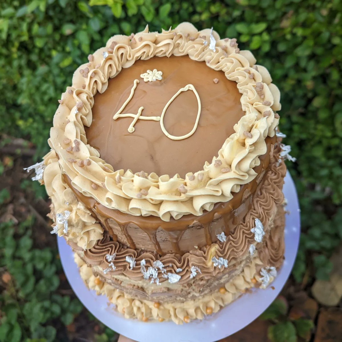 busy_bakery's tweet photo. 2 tier chocolate biscoff birthday cake for a friend, I actually got to eat some this time https://t.co/Zv7RJYZESR