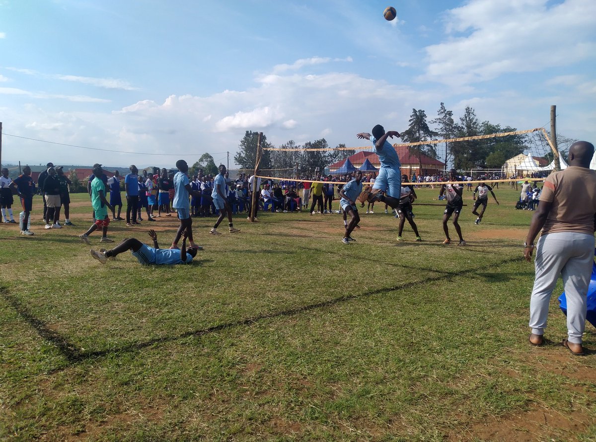 nkoredrum's tweet photo. This was the first edition of the tournament to be held after the COVID-19 lock down. It was an entertaining show piece for all volleyball lovers with a number of teams participating.
#NDupdates https://t.co/aQ4LtTqizL
