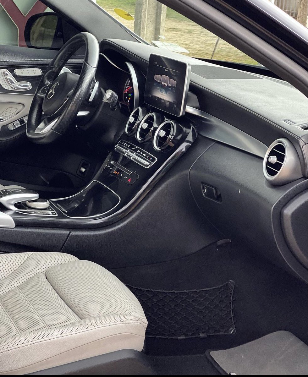 Automall_ng's tweet photo. Mercedes Benz C400 2016 model 
Original duty 
Price:20m
Location: Abuja 
#Asuu #onisha #Cashout #LGBTQ #setimakinde 
@Capt_Aliyu @Waspapping_ @Waspapping_ @aisha_yaGuda @__yellows @meenatouu @Wanzaaam @Abdullahiabba_ https://t.co/YlS6TNNKc9